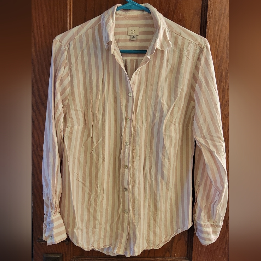 Women's  A New Day Button Front Blouse Size Small
